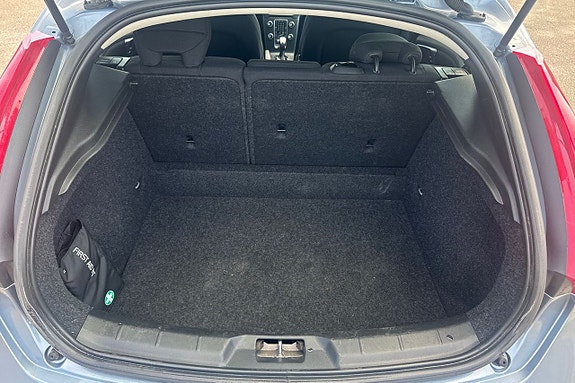 Volvo V40 22 of 23