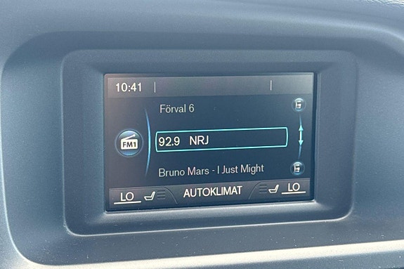 Volvo V40 16 of 23