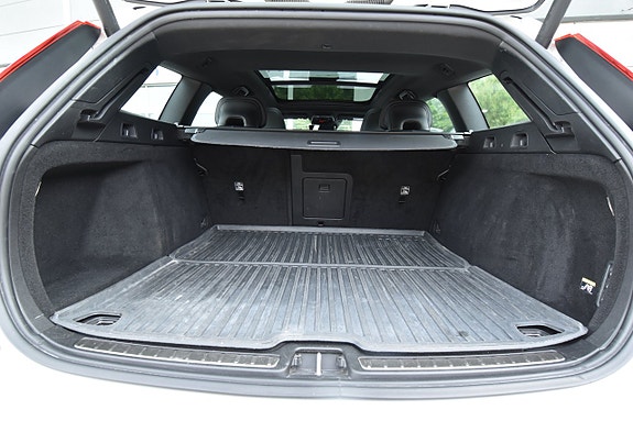 Volvo V60 13 of 25