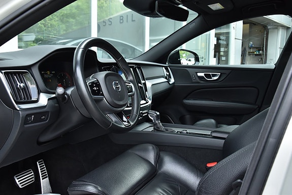Volvo V60 9 of 25