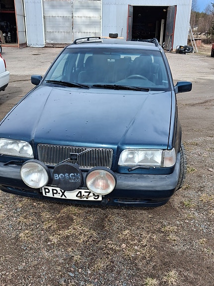 Volvo 850 2 of 5