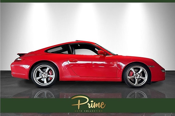 Porsche 911 4 of 5