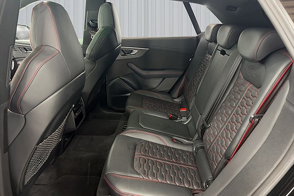 Audi Q8 18 of 25