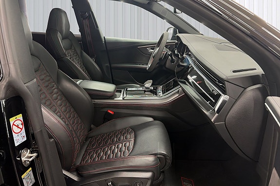 Audi Q8 17 of 25