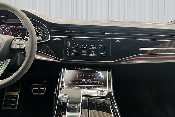 Audi Q8 11 of 25