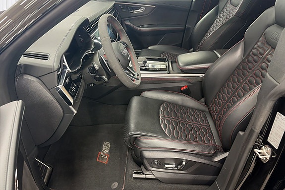 Audi Q8 16 of 25