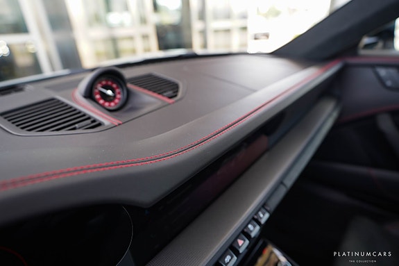 Porsche 911 24 of 30