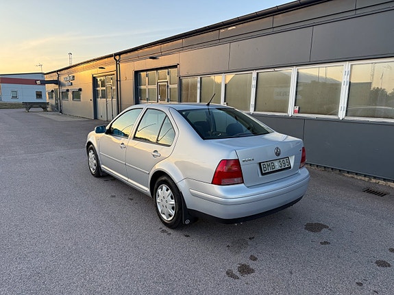 Volkswagen Bora 8 of 19