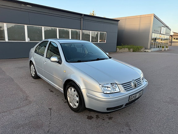 Volkswagen Bora 3 of 5