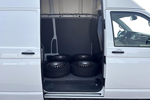 Volkswagen Transporter 10 of 11