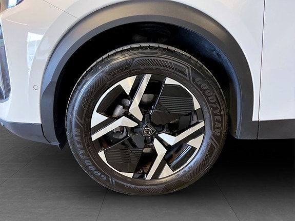 Peugeot 2008 14 of 15