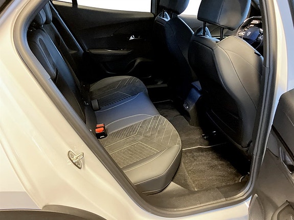 Peugeot 2008 12 of 15
