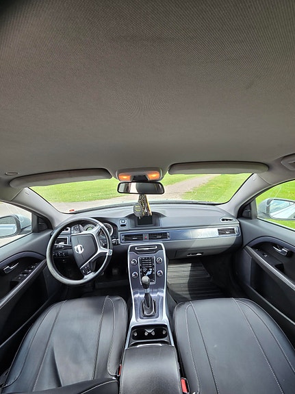 Volvo V70 10 of 12