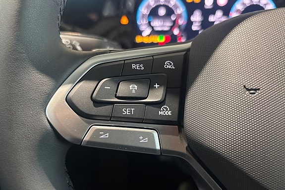 Volkswagen Golf I 11 of 26