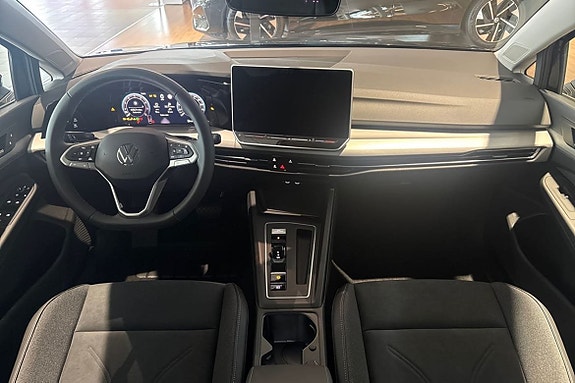Volkswagen Golf I 21 of 26