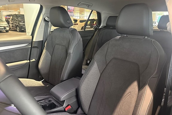 Volkswagen Golf I 7 of 26