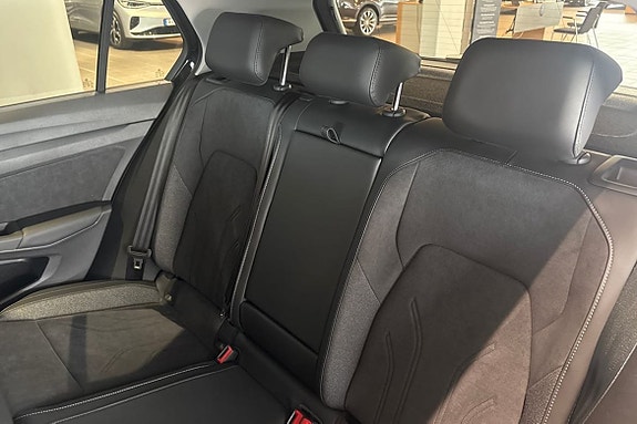 Volkswagen Golf I 8 of 26