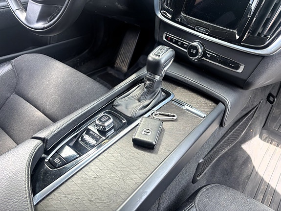 Volvo V90 Cross Country 14 of 22
