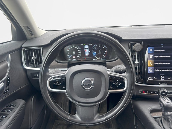 Volvo V90 Cross Country 11 of 22