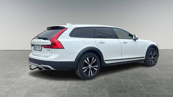 Volvo V90 Cross Country 5 of 5