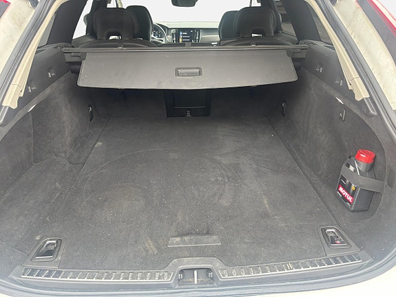 Volvo V90 Cross Country 20 of 22