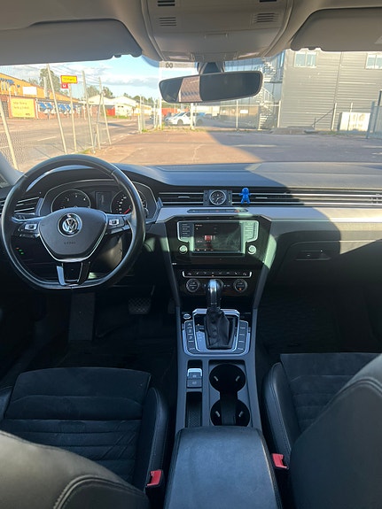 Volkswagen Passat 4 of 5