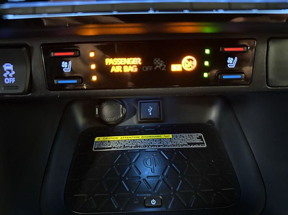 Toyota RAV4 22 of 29