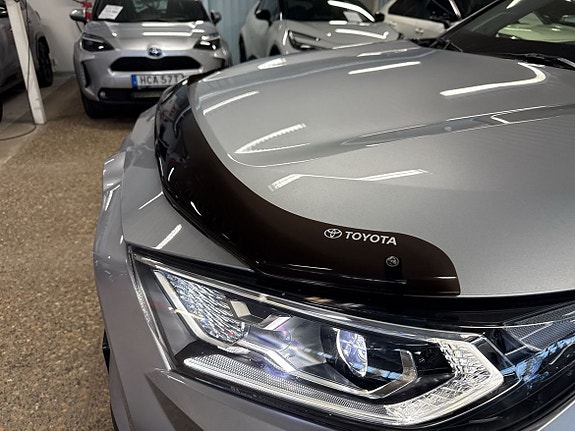 Toyota RAV4 27 of 29