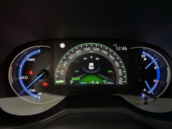 Toyota RAV4 14 of 29