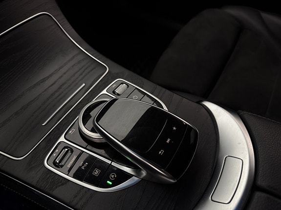 Mercedes-Benz GLC250 d 27 of 30