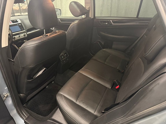 Subaru Outback 11 of 14