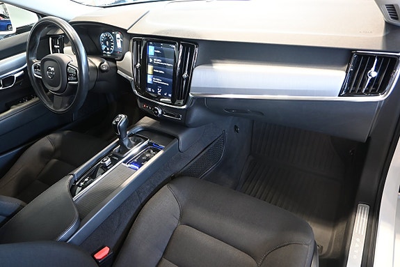 Volvo V90 10 of 23