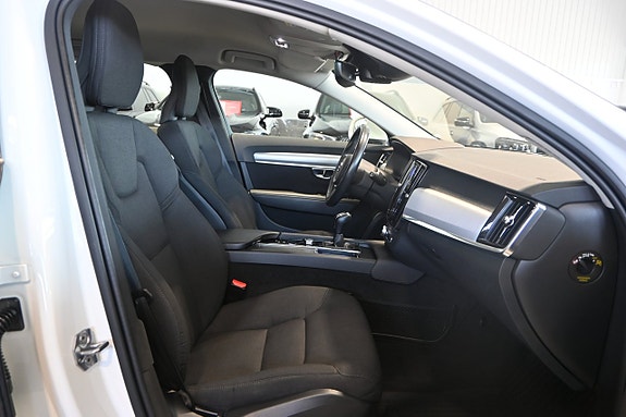 Volvo V90 11 of 23