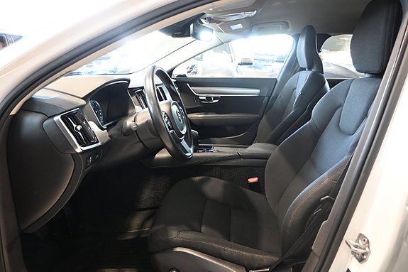 Volvo V90 8 of 23