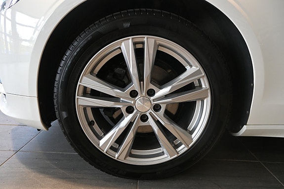 Volvo V90 6 of 23