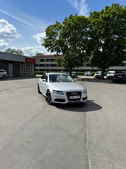 Audi A4 3 of 12