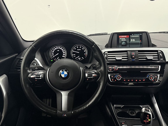 BMW 118i 9 of 10