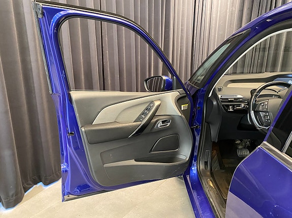 Citroen C4 Picasso 30 of 30