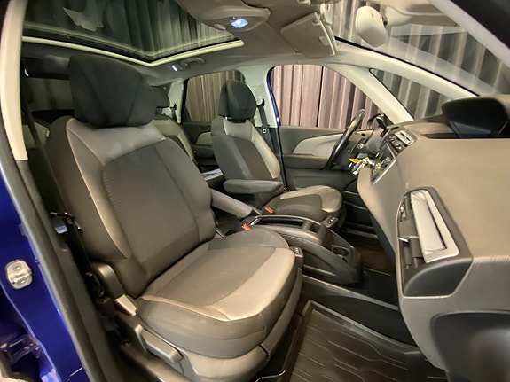 Citroen C4 Picasso 9 of 30