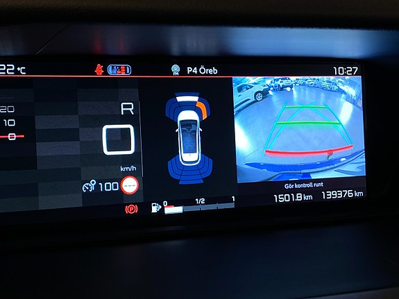Citroen C4 Picasso 26 of 30