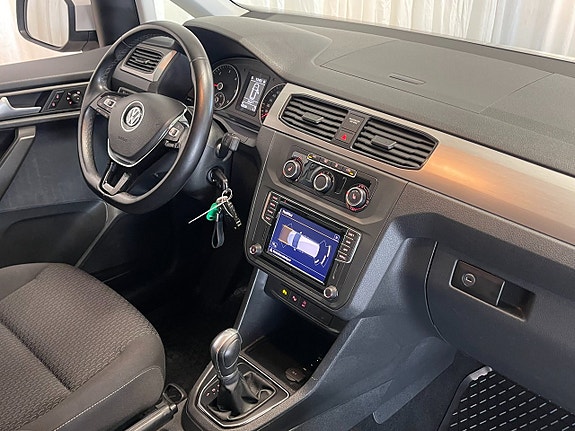 Volkswagen Caddy Maxi 9 of 19
