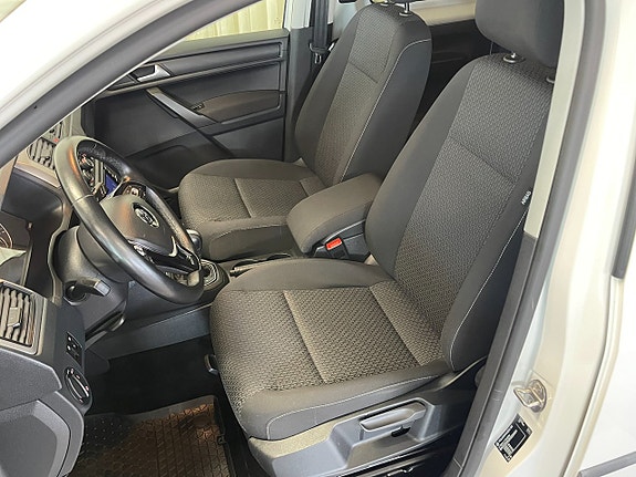 Volkswagen Caddy Maxi 6 of 19