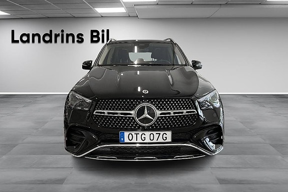 Mercedes-Benz GLE450 d 2 of 5