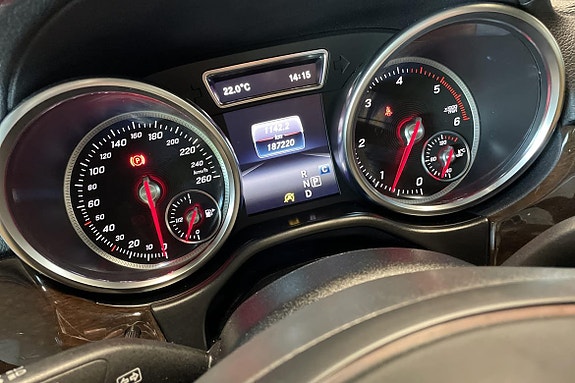 Mercedes-Benz GLS350 d 14 of 25