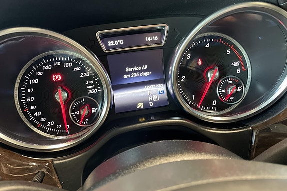 Mercedes-Benz GLS350 d 16 of 25