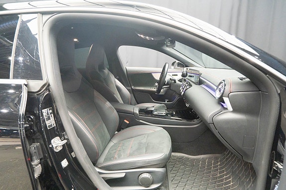 Mercedes-Benz CLA180 16 of 21