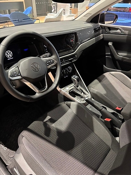 Volkswagen Polo 7 of 9