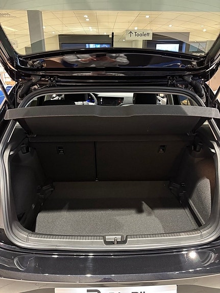 Volkswagen Polo 9 of 9
