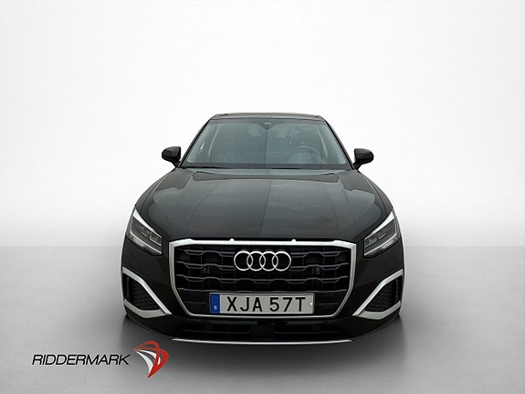 Audi Q2 2 of 5