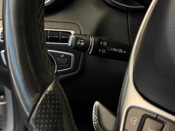 Mercedes-Benz C63 24 of 30